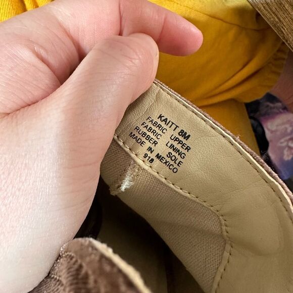 Steve Madden Women’s 8 Kaitt Velvet Booties Boots - Picture 6 of 6